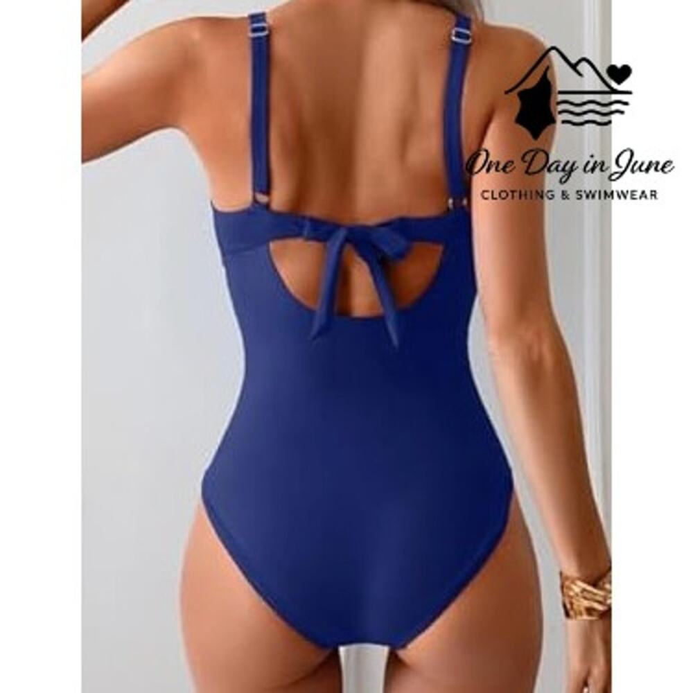 Eomenie Plus Size Cross Front One Piece Swimsuit Size 2XL - Picture 2 of 7